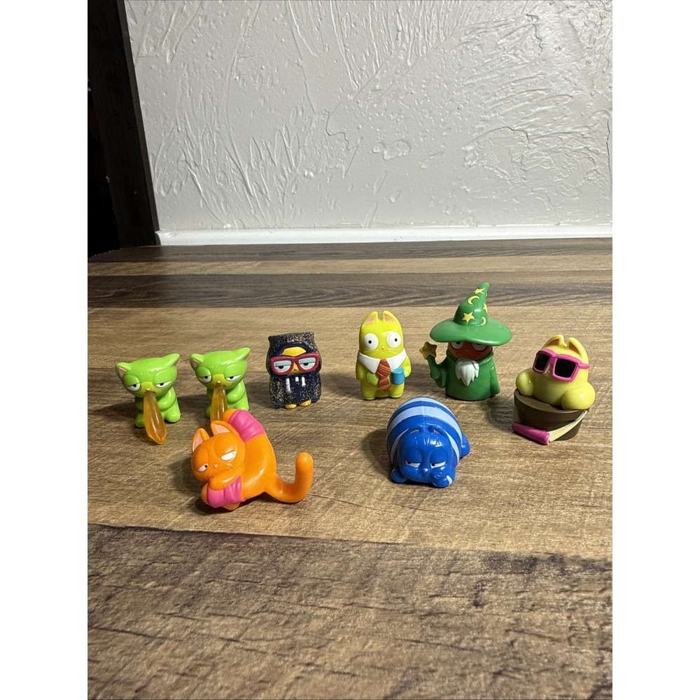 Lot‎ Hasbro Lost Kitties Mini Figures Cats Lot Of 8, Part Of Discontinued Line